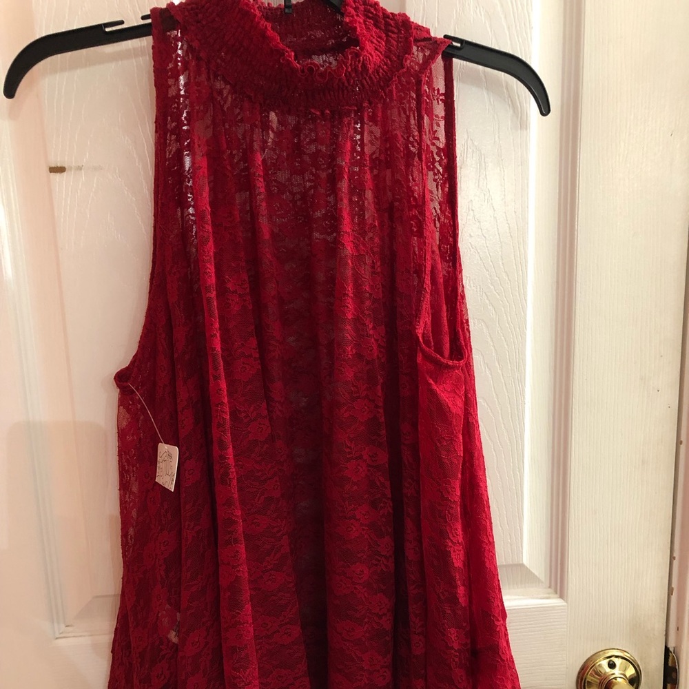FREE PEOPLE LACE TOP